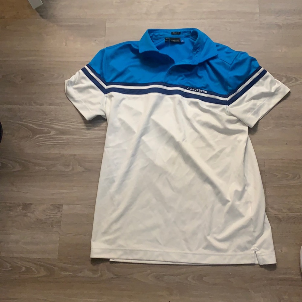 Very good condition great fitting shirt